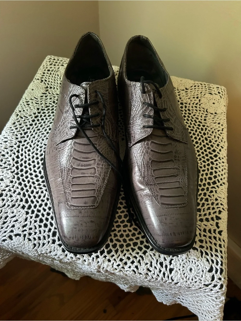 Stacy Adams Men's Metallic Gray Croc-Embossed Lace-Up Oxfords